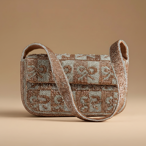 Bolso Ligero Hecho a Mano con Cuentas de Colores Bordadas y Correa Ajustable para Navidad/Fiestas - Product Image 1