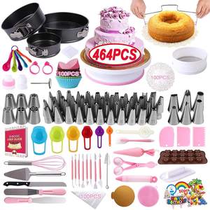 Kit d'outils et fournitures de décoration de gâteaux avec moules à charnière, niveleur de gâteau, plateau tournant et accessoires - Product Image 4