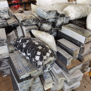 <span class=keywords><strong>EVA</strong></span> tấm xốp cao su xốp CuộN đục lỗ <span class=keywords><strong>EVA</strong></span> từ Trung Quốc 1mm 2mm 3mm 4mm 5mm 6mm tùy chỉnh hộp Xốp Chèn Cạnh bảo vệ 300pcs - Product Image 4