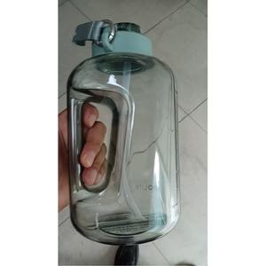 ขวดน้ำกีฬาขนาด 1000 มล. แบบกำหนดเองได้ PET/LDPE/PP/PS สำหรับอุตสาหกรรมอาหารและเครื่องดื่ม บรรจุภัณฑ์คุณภาพสูง ผู้จัดจำหน่ายขายส่ง - Product Image 1