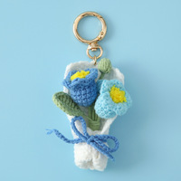 Porte-clés Bouquet de Fleurs au Crochet, Cadeau, Porte-clés Fleur Tricotée à la Main pour Remise de Diplôme, Breloque Amigurumi, Personnalisé