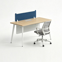 Meubles de poste de travail de bureau, bureau de travail commercial personnalisé, espace ouvert modulaire, table de poste de travail pour 2 à 4 personnes