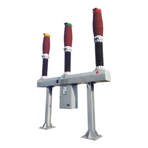 Disjoncteur triphasé extérieur haute tension SF6 LW25-126 (tension 145 kV, actionné par moteur) - Product Image 3