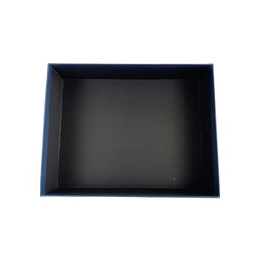 Scatola Regalo Rigida di Lusso con Coperchio, Scatola di Imballaggio in Cartone Personalizzata con Logo per Gioielli, Abbigliamento e Vestiti - Product Image 4