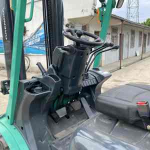 Venta caliente MITSUBISHI 30 3 toneladas de Alto 4 M fuerte potencia excelente estado en stock precio asequible carretilla elevadora usada para la venta - Product Image 5