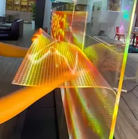 Panneau publicitaire vidéo LED en verre transparent IP54, luminosité 2000 cd, DCI-P3 85%, lisible en plein soleil, CMS basé sur le cloud pour les magasins