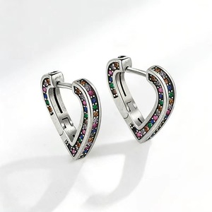 Orecchini a Cuore Colorati per Donne, Gioielli Dolci e Chic in Stile Coreano - Product Image 6