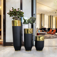 Décoration d'intérieur, vase à fleurs en or de luxe, pots et jardinières pour fleurs de jardin, grands pots pour plantes d'intérieur, vase sur pied pour la décoration de la maison