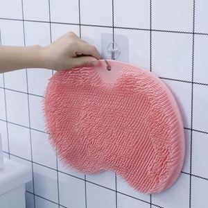 Tapis de Douche Antidérapant avec Ventouses, Brosse de Massage Dorsale et Tapis Exfoliant pour les Pieds – Accessoires de Salle de Bain et Toilettes - Product Image 6