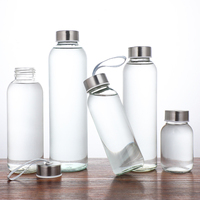 Botol Kaca Borosilikat Tahan Panas Bebas BPA dengan Tutup Bambu Ramah Lingkungan Cangkir Air Kaca yang Dapat Digunakan Kembali dengan Tali untuk Kembali ke Sekolah