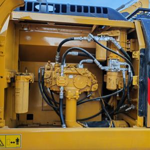 Excavatrice sur chenilles Caterpillar 323D2L Cat323D 323DL d'occasion, 23 tonnes, modèle 2022, avec godet de 0,33 m, moteur, pompe et roulement - Product Image 6