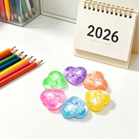 Hartvormige suikerbal hartvormig langzaam rijzend zacht squishy fidget blingbling knijpbaar liefdeshart speeltje met glitter