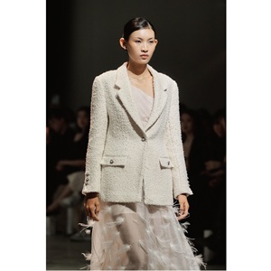 Meilleures Blouses et Chemises Élégantes pour Femmes LUSTROUS VEIL SHIRT Toutes Saisons Fournisseur ODM 300 grammes Blanc Noir - Product Image 3