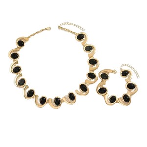 Jachon Promo Panas 4pcs/<span class=keywords><strong>set</strong></span> Perhiasan Wanita <span class=keywords><strong>Set</strong></span> Kalung Gelang Anting Cincin Baja Anti Karat Gaya Vintage Spiral Kreatif - Product Image 5