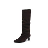 Stivali Alti da Donna Invernali in Camoscio con Punta Quadrata, Tacco Grosso 5,5 cm, Slip-On, Decorazione Fori e Effetto Stropicciato Utopjie