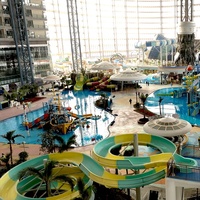 Conception de parc aquatique intérieur avec un équipement amusant de toboggan en fibre de verre