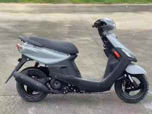 Mini Scooter à Essence Certifié EPA et CEE, Modèle Jigger 100cc, Prix Abordable avec Frein à Disque Avant et Arrière, en Promotion - Product Image 5