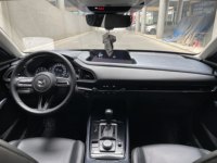 CX-30 Mazda 2021 bekas grosir dengan kursi kulit kemudi kiri kualitas konstruksi andal dan jaminan berkendara nyaman
