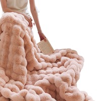 Plaid décoratif d'hiver en fausse fourrure pelucheuse de luxe, double couche, chaud, en Raschel, super doux, texture agréable pour la peau, pour canapé et sieste