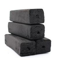 Briquettes de charbon de bois sans fumée fabriquées à la machine, bois dur, >90% de teneur en carbone, faible teneur en matière volatile, temps de combustion de 4 à 5 heures, BBQ No