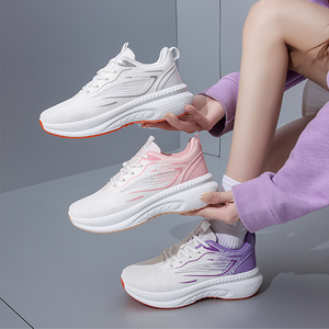 Zapatillas Deportivas de Malla con Degradado Blanco, Rosa y Morado, Transpirables, Ligeras y con Amortiguación para Mujeres y Niñas, para Caminar a Diario y Hacer Ejercicio - Product Image 1