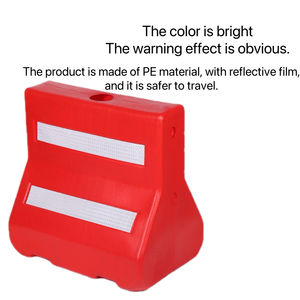 Stok mevcut PE malzeme su dolu trafik bariyeri üç delik ok plastik yol güvenlik bariyeri - Product Image 2