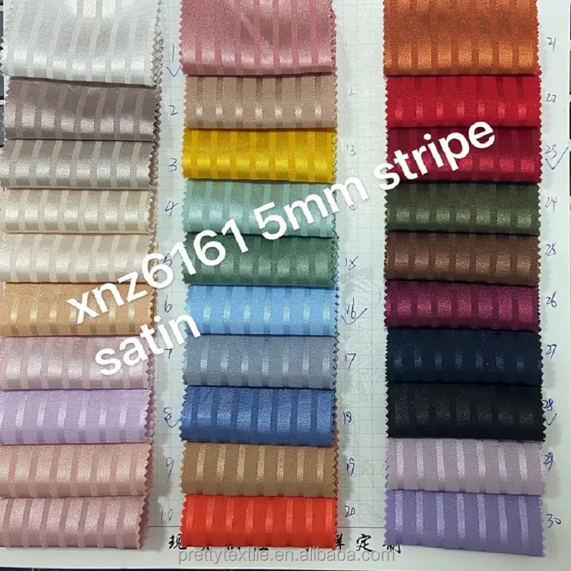 Tersedia Stok Grosir Kain Sutra Imitasi Celup Polos Garis Jacquard Kain Tenun Satin Elastis Warna Campur untuk Piyama