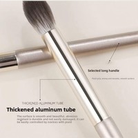 Ensemble de 13 pinceaux pour fard à paupières en poils synthétiques doux pour débutants comprenant un eye-liner pour le nez et les lèvres.