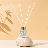Bouteille en verre de désodorisant personnalisée diffuseur d'arômes d'huiles essentielles sans feu pour hôtel pour cadeau à la maison
