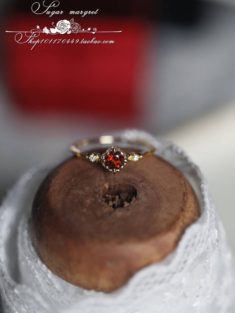 Opening ring adjustable size-wine red main stone