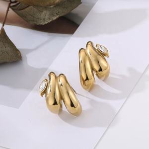 Boucles d'oreilles à clous en acier inoxydable de style coréen, diamant unique, tendance, style Ins, simple, géométrique, forme spéciale pour anniversaire - Product Image 4