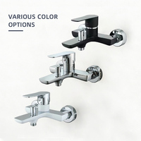 Robinet de salle de bain mural contemporain en laiton chromé avec mitigeur monocommande eau chaude et froide pour baignoire et douche