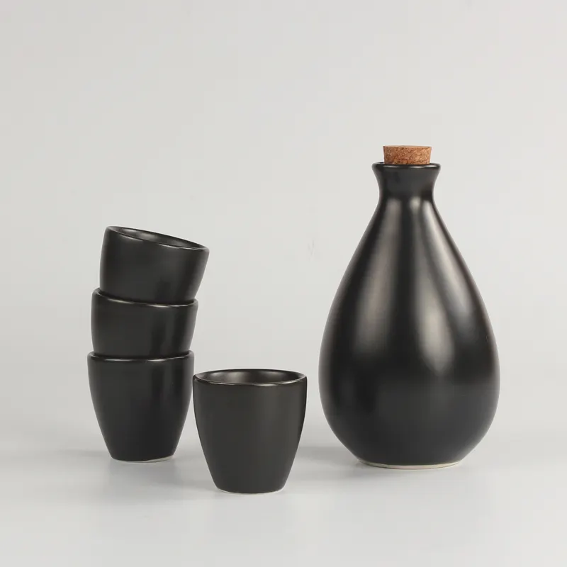Juego de sake de cerámica negro mate japonés, botella y taza de 300ml, olla de vino de estilo japonés