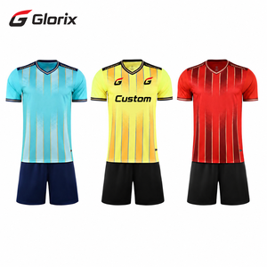 Camisa de Futebol Vintage de Alta Qualidade Personalizada, Roupas Retro de Futebol em Poliéster, Camisetas Antibacterianas de Secagem Rápida Unissex - Product Image 1