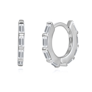 Boucles d'oreilles créoles octogonales modernes en cuivre plaqué or pour femmes Cadre angulaire pour les visites quotidiennes de musées - Product Image 5