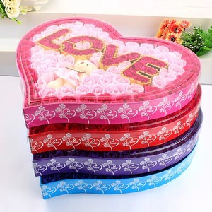 Jabón de Silicona Ecológico de Lujo en Forma de Corazón, Caja de Regalo con Flores de Jabón Artificiales y Diamantes de Imitación para el Hogar Moderno y Bodas - Product Image 3