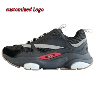 Commercio all'ingrosso di alta qualità design di lusso personalizzato Logo in vera pelle di marca scarpe da passeggio moda moda traspirante scarpe sportive - Product Image 1