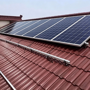 Systèmes de montage solaire pour toitures à tuiles utilisés dans les projets photovoltaïques <span class=keywords><strong>sur</strong></span> toit, dotés de crochets réglables et de dispositifs de <span class=keywords><strong>fixation</strong></span> de panneaux fiables. - Product Image 4