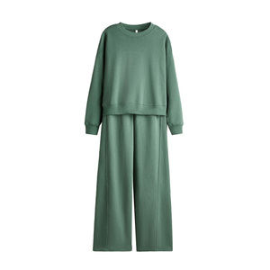 Conjunto de Sudadera y Pantalón para Mujer Prime Everyday, Diseñado para un Uso Cómodo con un Estilo Sencillo y Elegante para un Atractivo Informal Global - Product Image 1