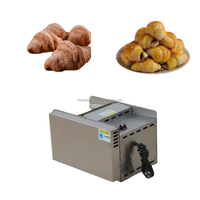 Machine professionnelle à croissants, cornettos, kipferls, cornets, machine à faire des croissants, cornettos, pour les usines alimentaires