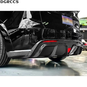 ลิ้นกันชนหลังคาร์บอนไฟเบอร์ทรง C สำหรับรถยนต์พลังงานใหม่รุ่น Y - Product Image 5