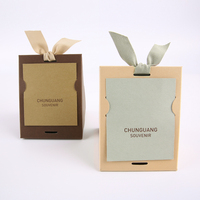 Boîte d'expédition triangulaire en carton écologique avec fermeture éclair, personnalisable avec logo, conception gratuite