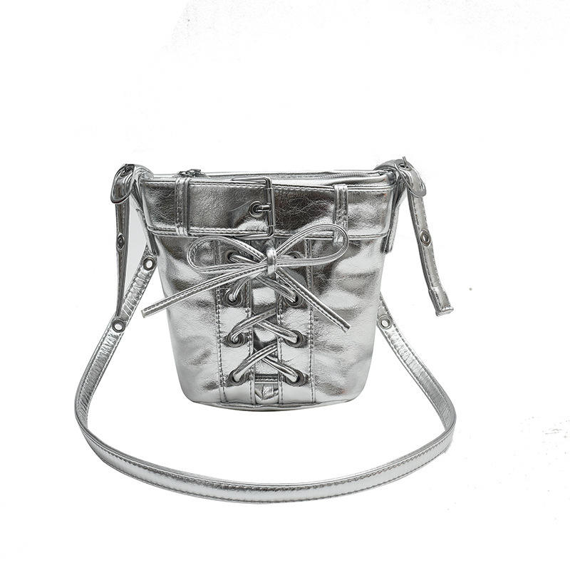 สีเทาเข้ม