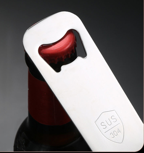 Abridor de botellas de cerveza de acero inoxidable 304 personalizado de Xinrunjin, utensilio de vino tipo palanca creativo para negocios y regalos promocionales - Product Image 3