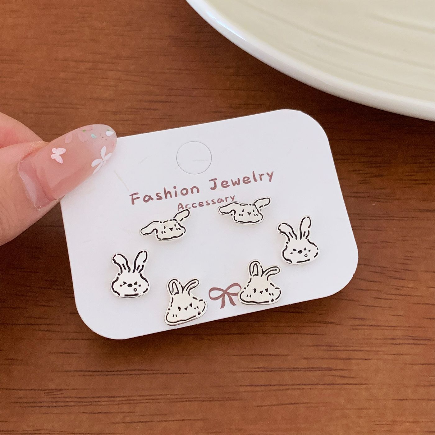 HXT18 กระต่ายน้อยขี้เล่น [ชุดสามคู่]