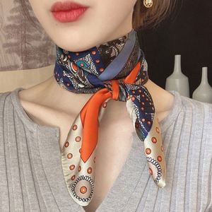 Nouvelles Écharpes en Twill pour Femmes, Foulards Floraux d'Été pour Poignée de Sac, Écharpes Carrées en Soie Satinée pour Dames de Bureau, Vente en Gros, Nouvelle Mode - Product Image 3