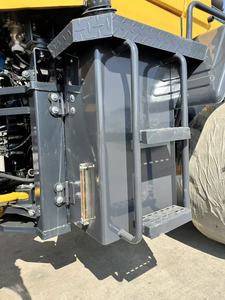 Cargadora de Ruedas Delantera NMDE 958L de 2 Toneladas con Motor Diésel, Caja de Cambios PLC, 75KW, 1 Año de Garantía, 5050kg, Fácil Mantenimiento, Movimiento de Tierras en Construcción - Product Image 5
