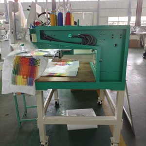 Máquina de Bordar Industrial <span class=keywords><strong>FEIYA</strong></span> 1202 de Doble Cabezal con 12 Agujas para Todo Tipo de Camisetas - Product Image 4