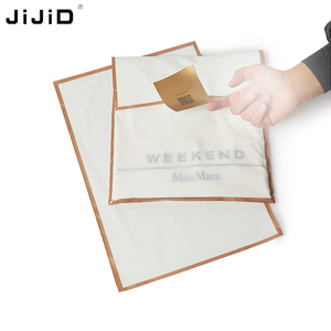 Jijid Sac d'emballage en plastique givré Pe Poly imprimé coloré mat pour vêtements Sacs de t-shirt givrés écologiques - Product Image 6