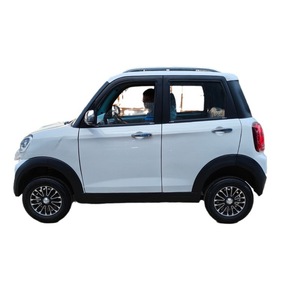 Vehículo Eléctrico Compacto de Cuatro Ruedas, Scooter de Movilidad Moderno para la Vida Actual y Viajes Familiares Pequeños - Product Image 1